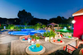 Pool table, air hockey, games, fire pit, BBQ - Image 2