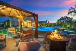 Pool table, air hockey, games, fire pit, BBQ - Image 3