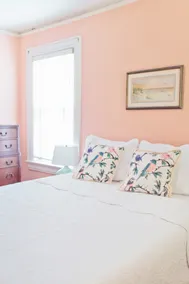 Comfortable 3BR Stay | Near Riverwalk Stadium - Image 4
