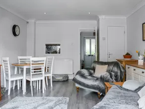 Chestnut House - Image 3