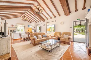 Refreshing poolside escape in Ponte de Sor - Image 2