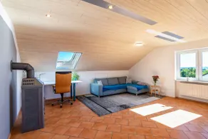 Hillside oasis - Image 4
