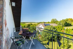Hillside oasis - Image 2
