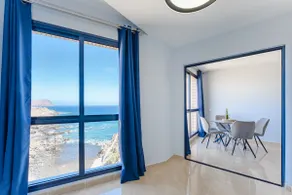 Stunning sea view in Los Abrigos - Image 3
