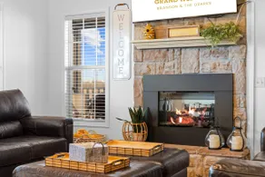 Honey Bee Inn w - Communal Amenities & More! - Image 5