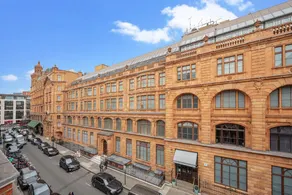 Magnificent Flat across Harrods - Image 5