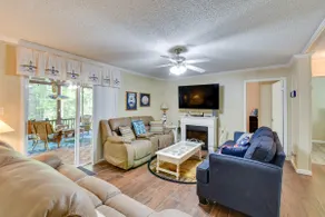 Lakefront Fair Play Vacation Rental, Pets Welcome! - Image 3