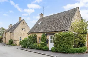 Box Cottage - Image 2