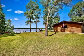 Lakeside Haven at Upper Hay Lake - Image 3