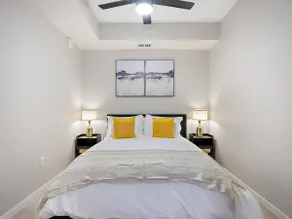 DT Coze Apt, Gym, Rooftop, Free Street Parking - Image 3