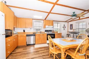 Waterfront Bungalow w/ Pier & Amazing Views - Image 4