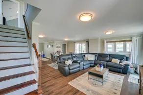 Weymouth Waterfront Getaway w/ Swim Spa & Hot Tub - Image 3