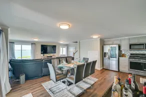 Weymouth Waterfront Getaway w/ Swim Spa & Hot Tub - Image 5