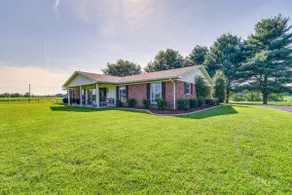 Russell Springs Getaway, 10 Mi to Lake Cumberland! - Image 2
