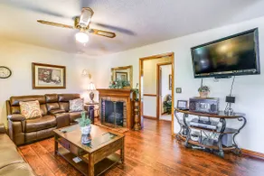 Russell Springs Getaway, 10 Mi to Lake Cumberland! - Image 4