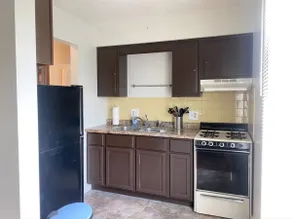 Spacious 1bd Apt Close To Rivian, Walk To ISU! - Image 4