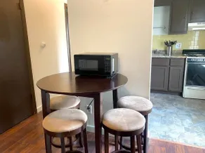 Spacious 1bd Apt Close To Rivian, Walk To ISU! - Image 3