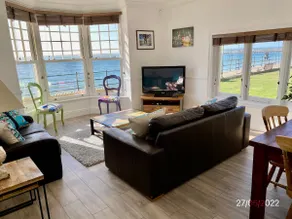 Promenade Apartment with own Beach Hut - Image 2