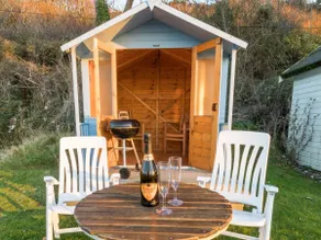 Promenade Apartment with own Beach Hut - Image 5