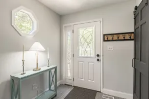 Coastal Comfort Meets Beachside Bliss - Image 2