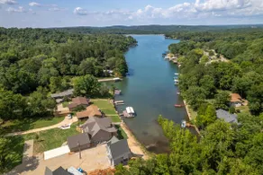 T-bird Lakefront Luxury | New Home | Sleeps 16 - Image 3