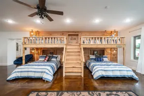T-bird Lakefront Luxury | New Home | Sleeps 16 - Image 5