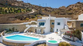 Luxury villa with stunning views above Kalo Livadi - Image 2