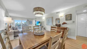 Gulf Island Getaway: 2-BR Beach Condo - Image 5