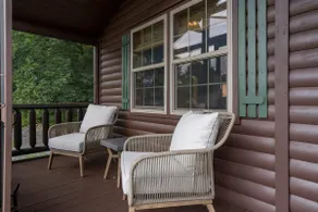 Private Cabin in the Woods-Close to all amenities - Image 2