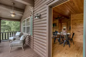 Private Cabin in the Woods-Close to all amenities - Image 4