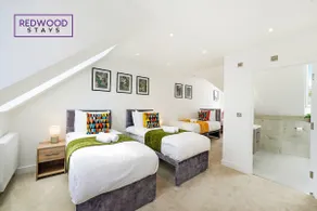 Huge House, Contractors & Families, Free Parking - Image 3
