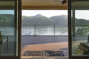 Lakefront Retreat in Mooresburg - Image 5