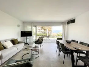 Modern apartment with garden in the heart of Calvi - Image 2