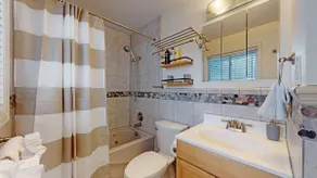 Enchanting Upper Unit with City Charm - Image 5