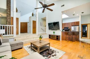 2 Mi to Busch Gardens: Retreat in Scenic Community - Image 4