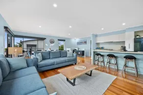 Cowrie Central Townhouse - Image 5