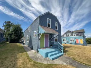 Charming Historic Downtown 1BR | A+ Location - Image 2