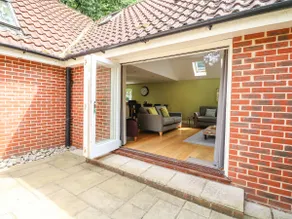 Oak Tree Lodge - Image 4