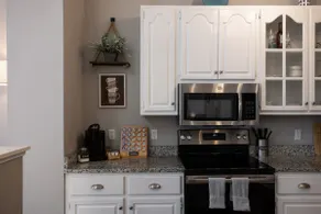 Modern Arcadia Escape At Madison Pet Friendly - Image 2
