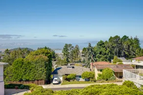 Stunning Bay-View Home in Kensington! - Image 3