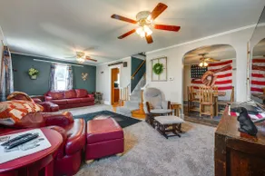 Cozy Iowa Getaway w/ Patio & Fenced-In Yard! - Image 5