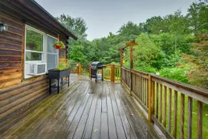 Alexandria Cabin w/ Patio, Grill & Deck - Image 2