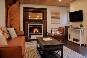La Petite - Heart of Town - Stunning Remodel - Image 2