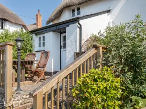 Rose Thatch - Image 2