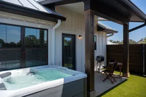 Lucilles Abode: Hot-tub+Pet Friendly+Close to Main - Image 3