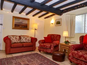 Fox Hat Cottage - Image 4