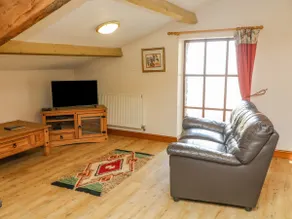 Stable Cottage - Image 5