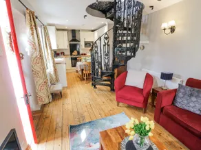 The Cottage - Image 5