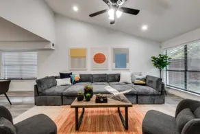 Modern 3BR House w/ Game Room Near Galleria Dallas - Image 2