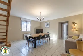 The Golden Drop Apartment - Image 5